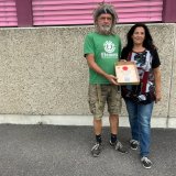 Isabelle Fontannaz et Lars Brouwère, parent d'un jeune en situation de handicap, sont à l'origine de la pétition.